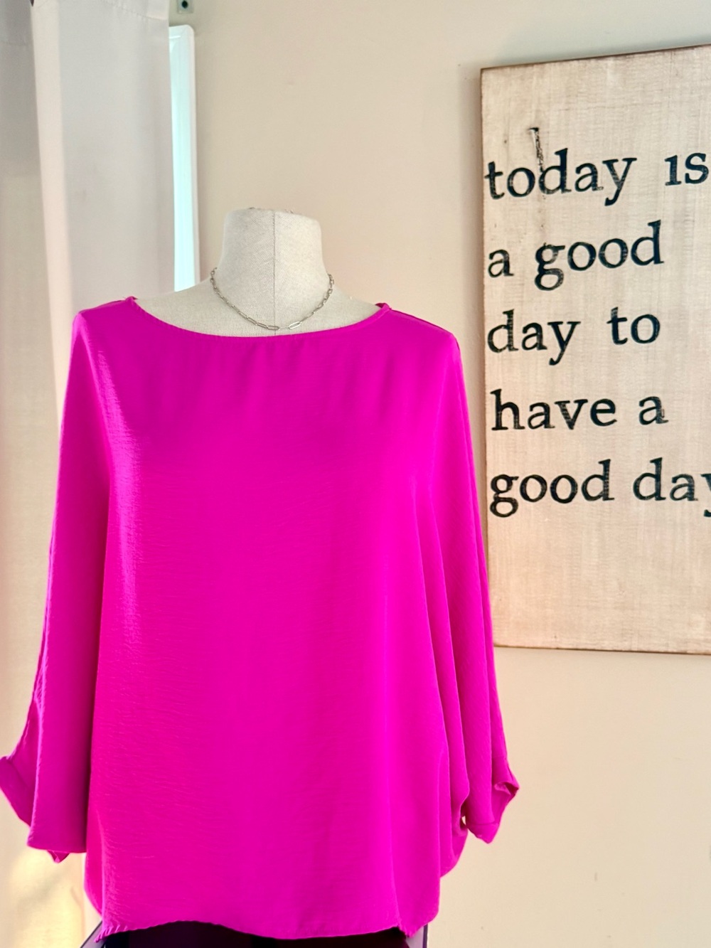 JODIFL Boatneck Blouse in Fuchsia Pink size Small. Flawless